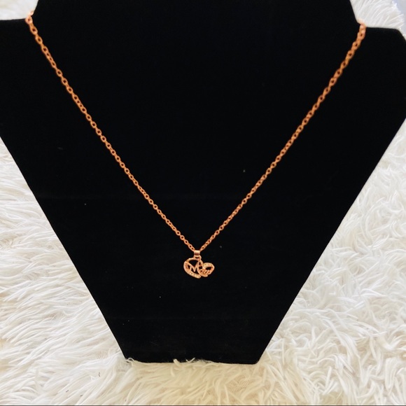 Mom Pendant Necklace - Picture 2 of 5